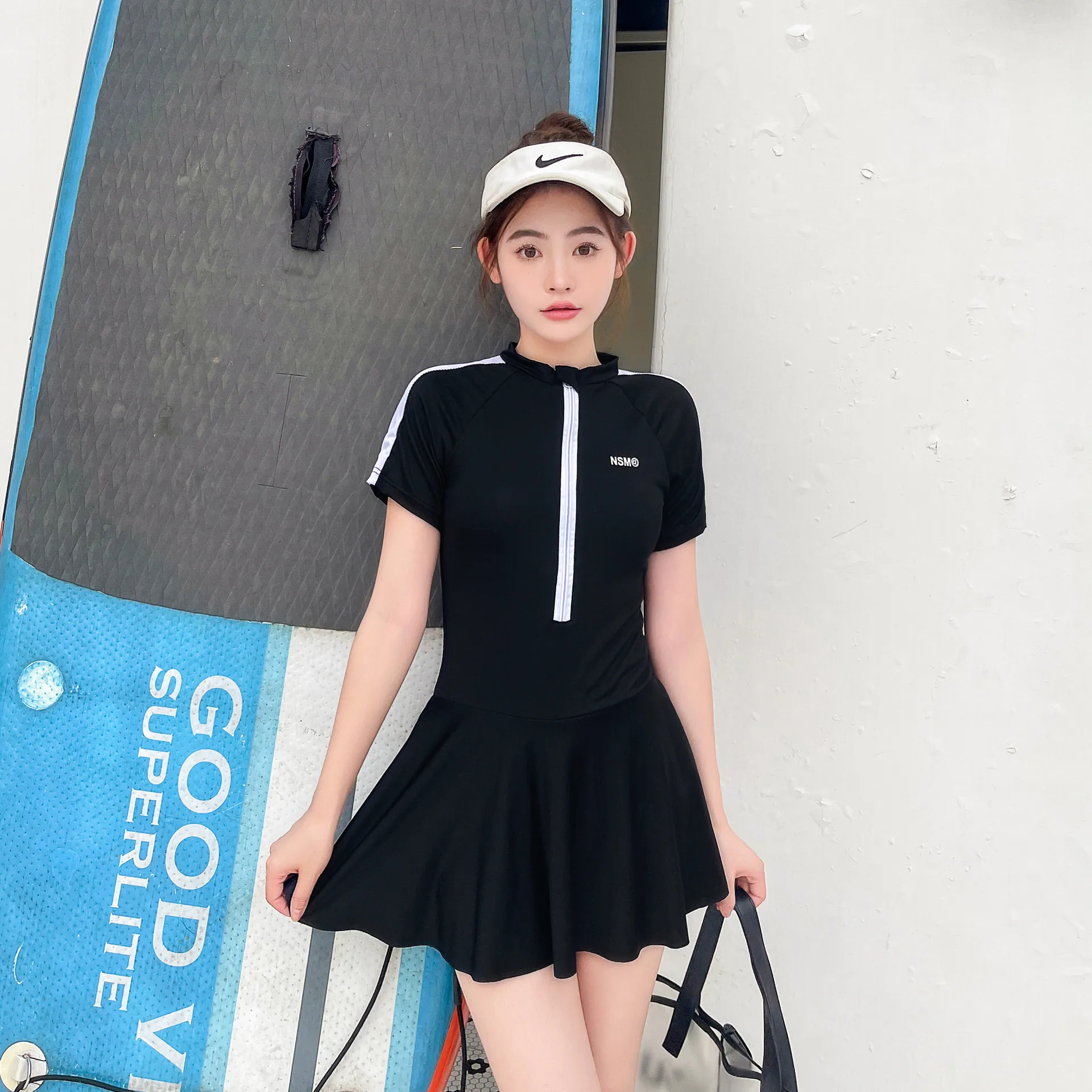 Swimsuit female sportswear student short sleeves cover the belly and show thin Korean sunscreen sexy ins style lovely swimsuit