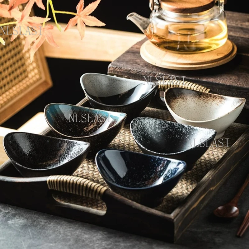 1pc 5 Inches Sycee Shaped Seasoning Bowl Restaurant Commercial Seasoning Bowl Household Side Dish Salad Bowl Ceramic Tableware