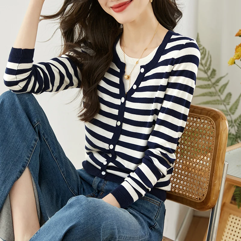 

Stripe Spliced Fake Two-piece Long Sleeve Knit Pullovers Sweaters Autumn Winter Women Elegant Slim Casual Knitwear Tops A2157