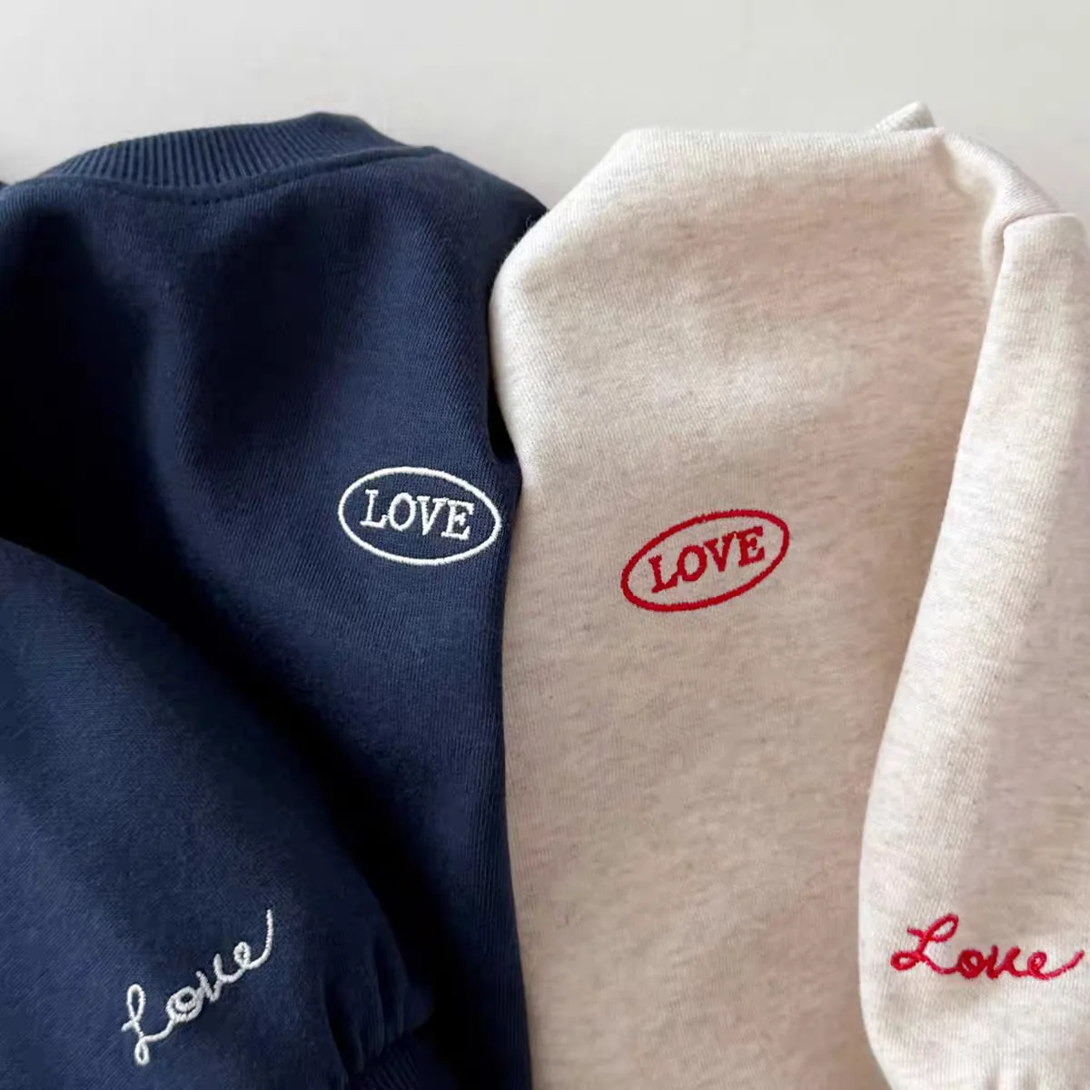 Korean Version Ins Round Neck Looped Hoodie for Spring and Autumn Baby Boys Girls English Letter Labeled Children's Top Trend