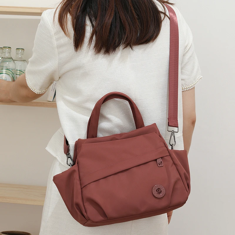 Vintage Nylon Umhängetasche für Damen, Retro-Mode Schulterhandtasche, leichte Handtasche, Trendige Alltags-Pendler-Accessoire – Detail 13