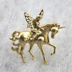 Baroque Winged Horse Elf Design Brooch,Suit Coat Jewelry Clothing Accessories Pins,Holiday Party Couple Gifts,Niche Charms