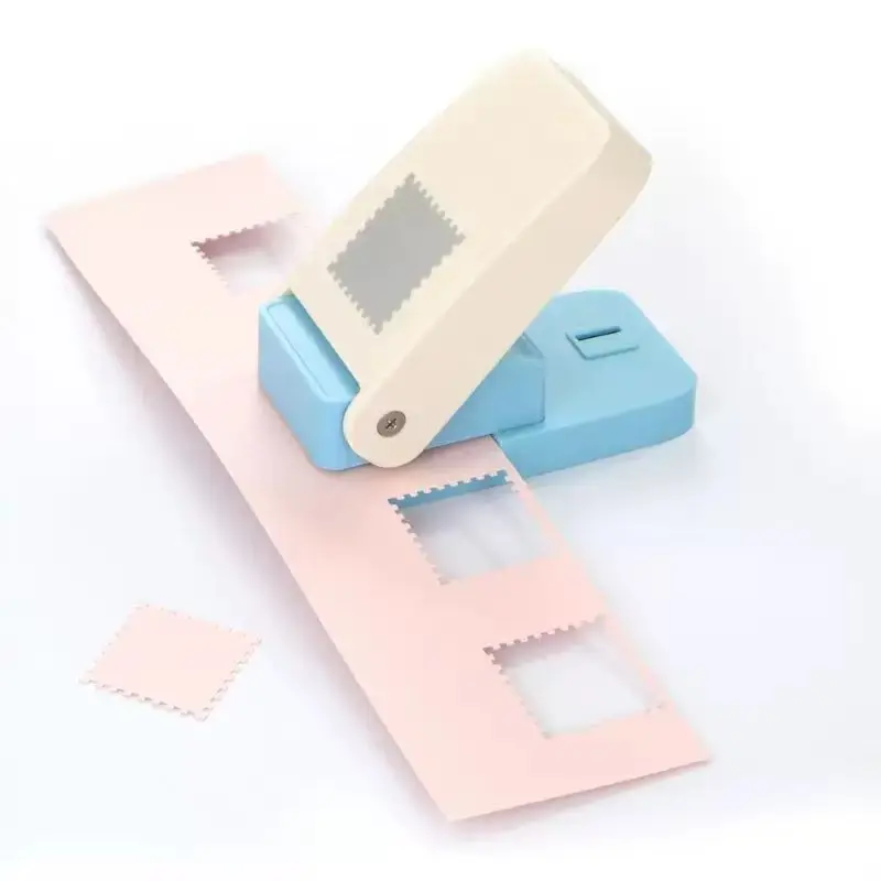 Nieuwe 3.8x3.2 cm Stempel vorm Craft Punch Embossing Machine Ronde Perforator Getande Puncher Embosser