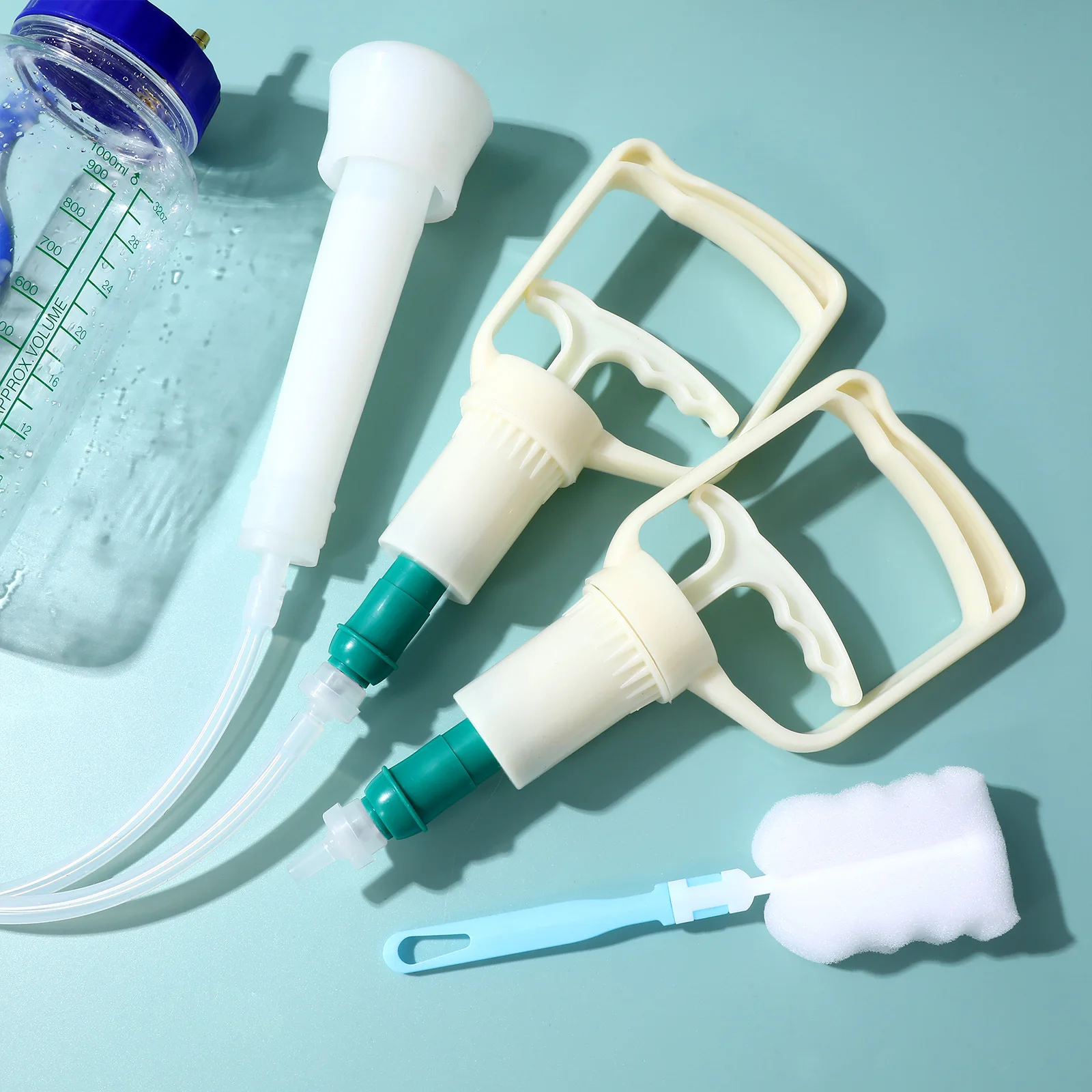 

1Set Manual Milking Machine for Cows Compact Food Grade Safe Teat Friendly Cow Sheep Dairy Farm Equipment Plastic Milk Bottle