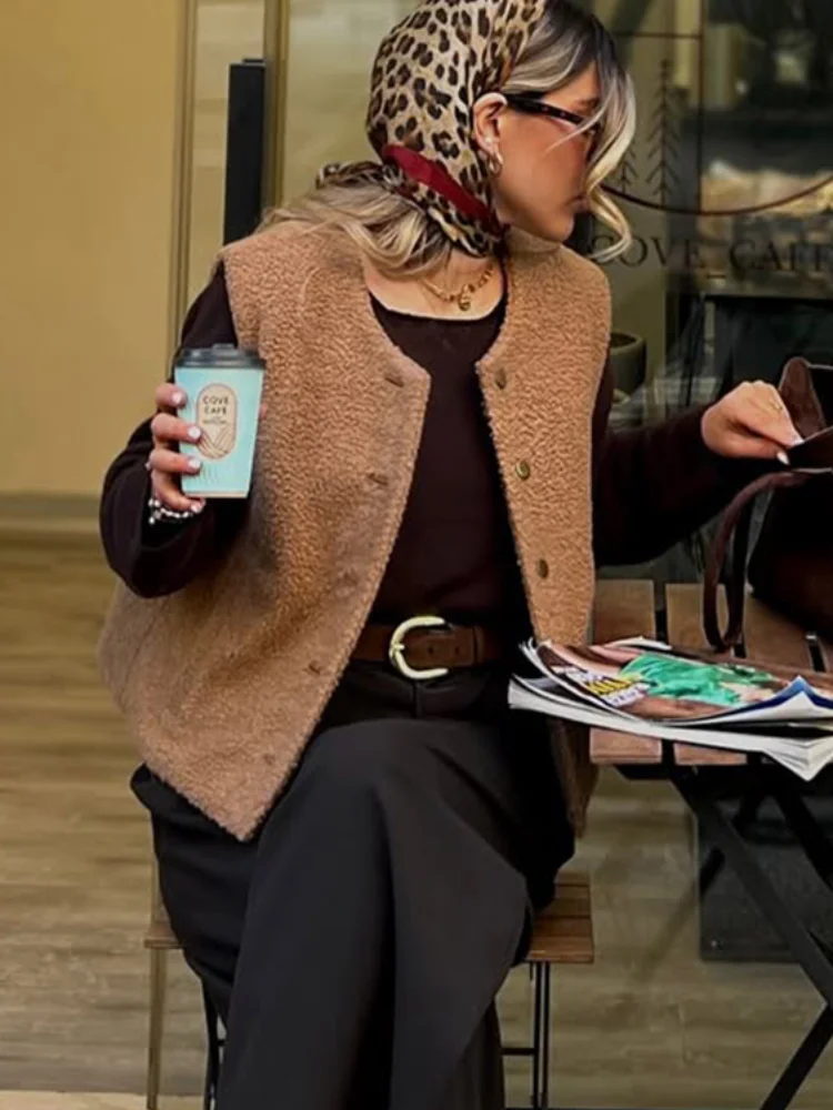 

Однобортный жилет из овечьей шерсти, женский повседневный жилет без рукавов с круглым вырезом, однобортный, свободный, короткий, женский, 2025 г., зимние повседневные уличные жилеты