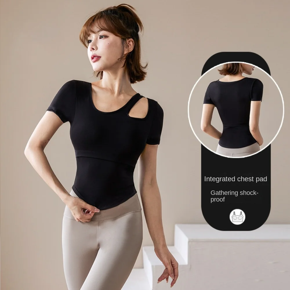 

Short Sleeved Yoga Tops Slim Fit Absorb Sweat Yoga Sports Bra High Elasticity with Chest Pad Yoga Clothes Female Sportswear