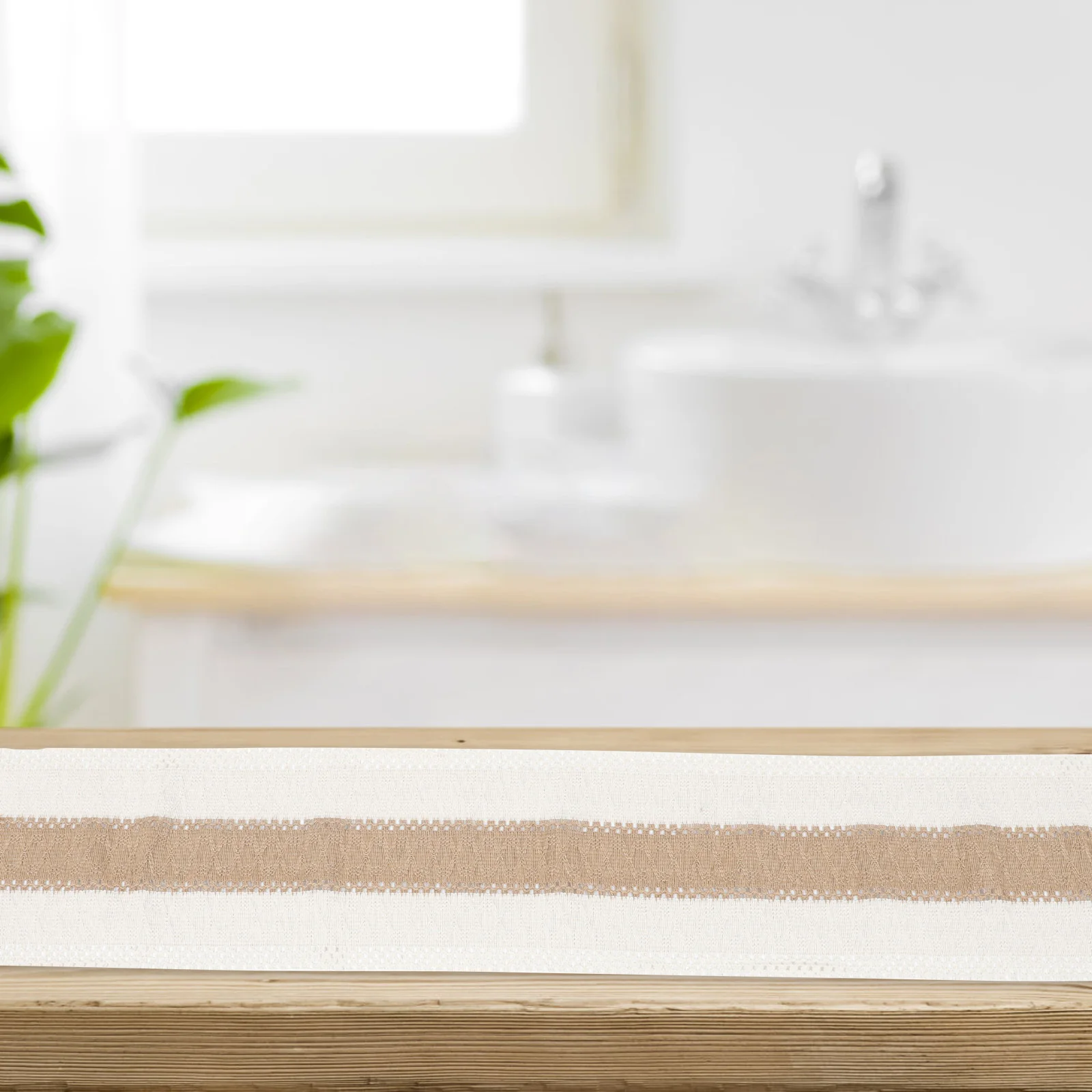 

1Pcs Cotton Linen Splicing Tassel Table Runner Simple Chic Decorative Tablecloth for Dining Table Wedding Banquet Hotel