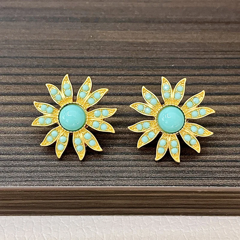 Vintage blue flower earrings retro effect heavy necklace