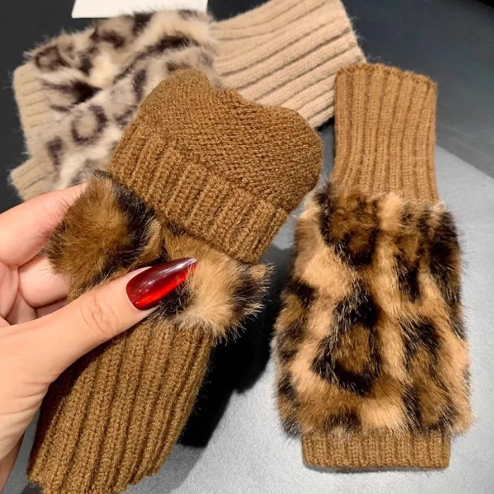 Vintage Warm Fingerless Gloves Short Style Soft Half-Finger Gloves Faux Fur Knit Leopard Print Gloves Writing