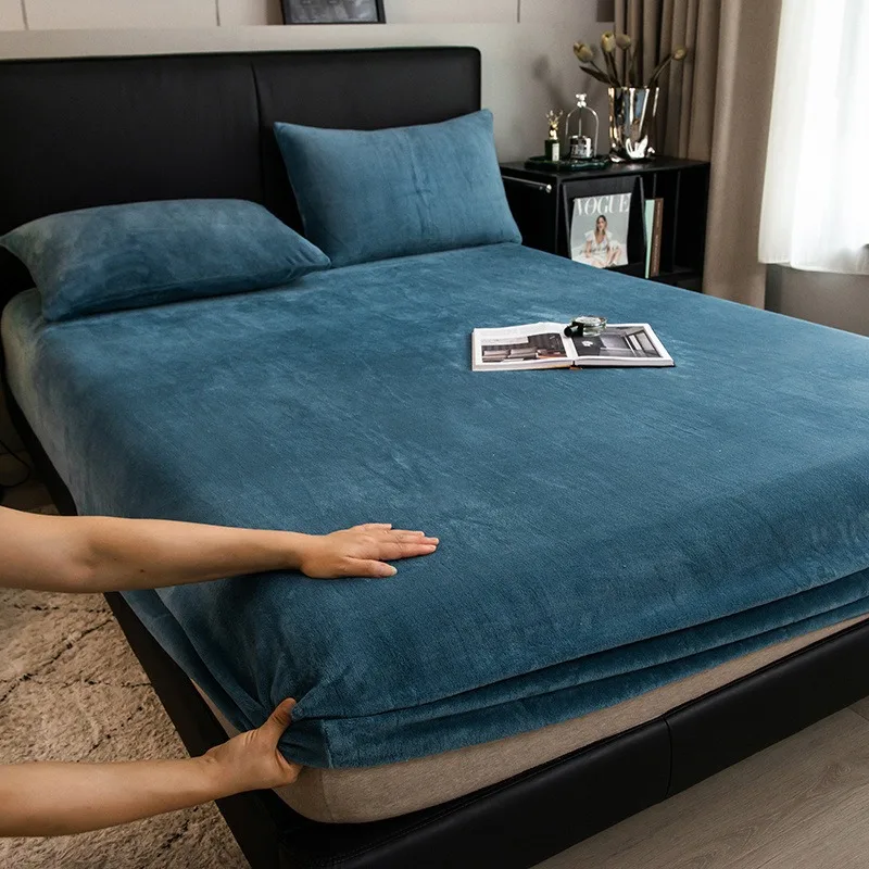 1 Pcs Winter Milk Velvet Fitted Bed Sheet Nordic Solid Color Plush Mattress Protective Cover Thick Warm Non-Slip Mat for Home