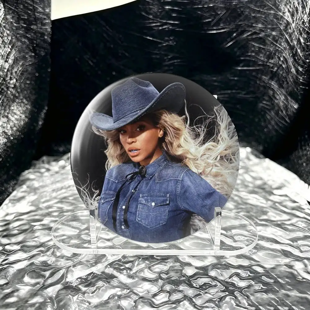 Beyonce Cowboy Brooch Metal Badge Brooch, Fashion Decorative Pins for Hat Bag Clothing Decoration Gift