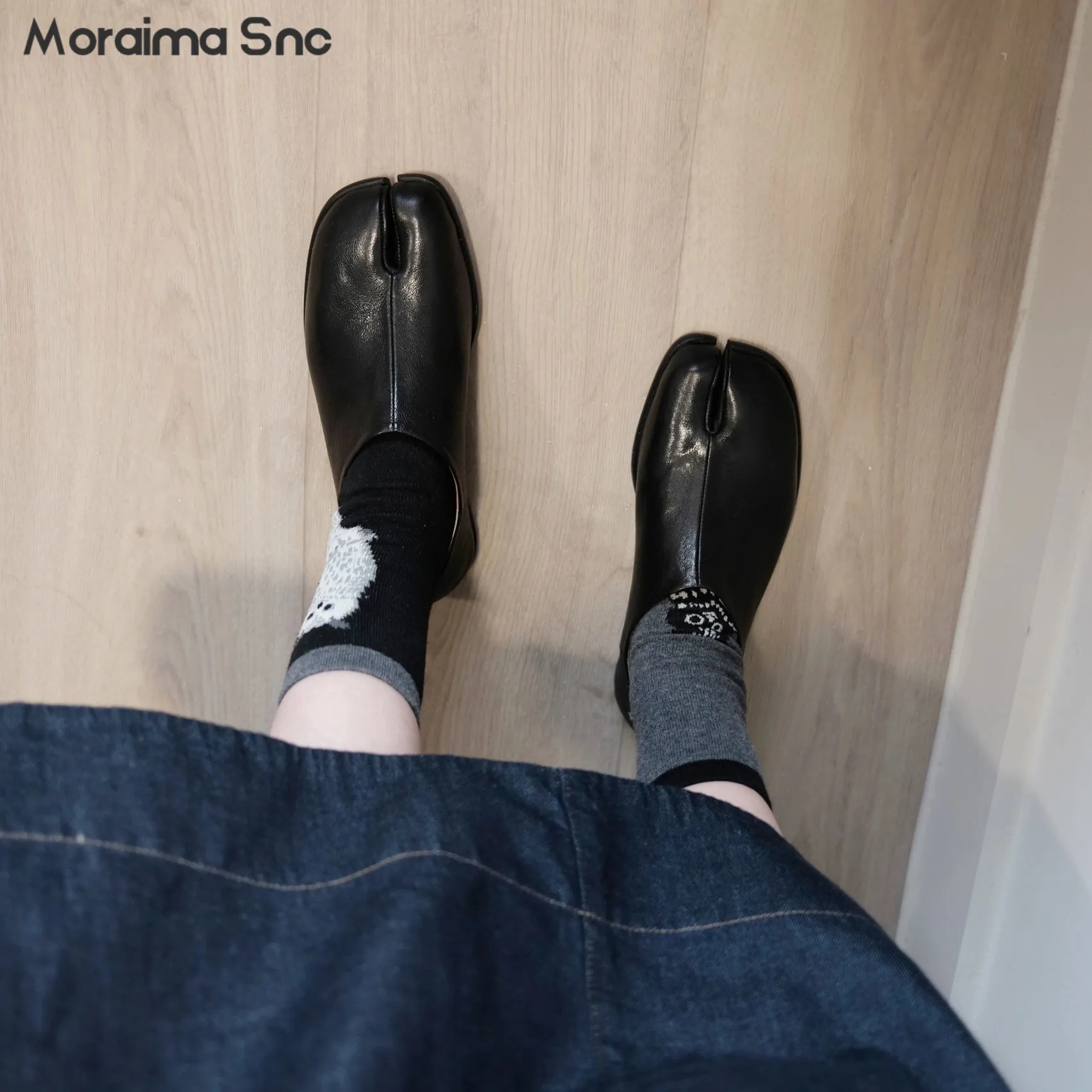 Black Flat-Soled Split-Toe Shoes Shallow Mouth Round-Toe Casual Loafers Flat Shoes Retro Slip-On Fashion Leather Woman's Shoes