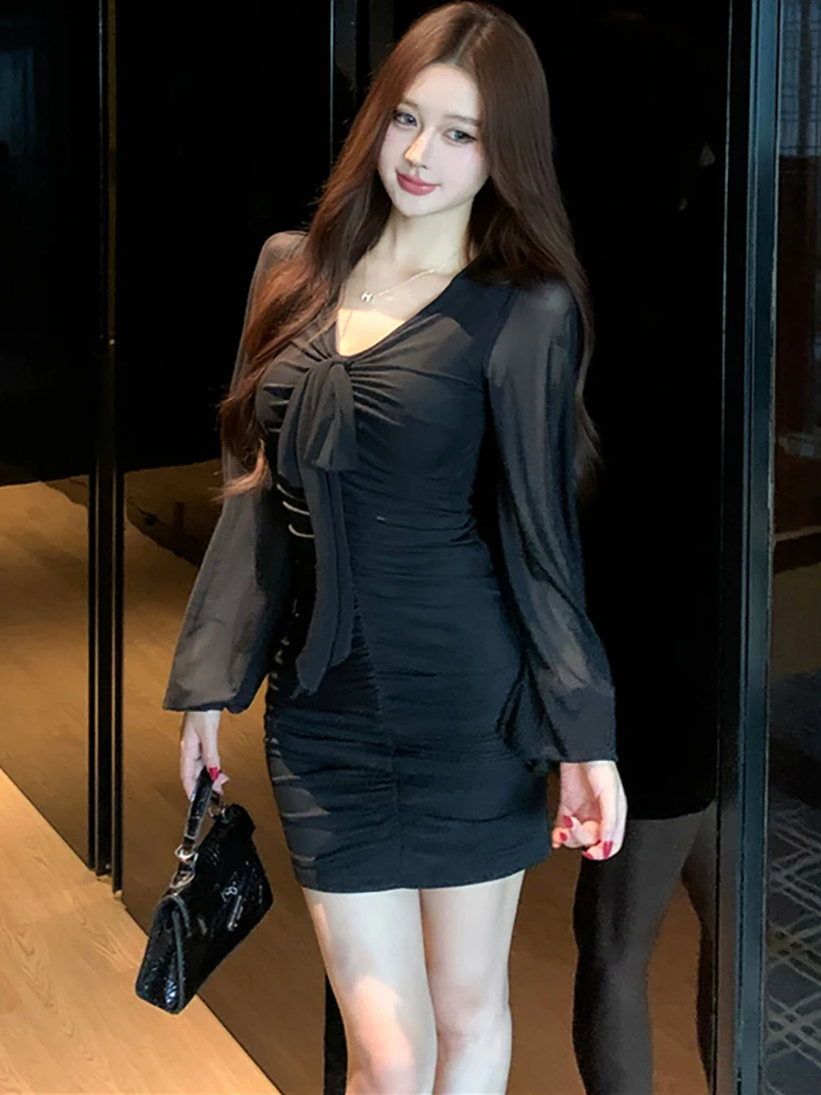 2025 Zwarte Mesh Geplooide Bodycon Mini Jurk Vrouwen Elegante Chic Boog V-hals Jurk Herfst Winter Koreaanse Vintage Luxe Avondjurk