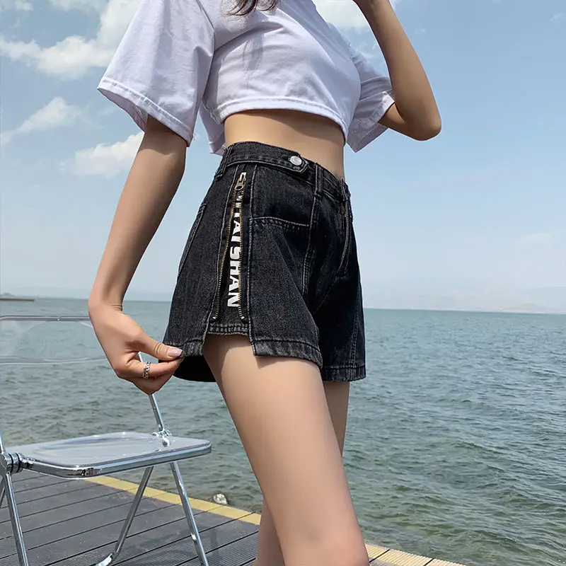 Denim Shorts for Women Summer Loose 2025 New Wide-leg Hot Girl Internet Celebrity Super Hot Thin Straight High Waist to Make
