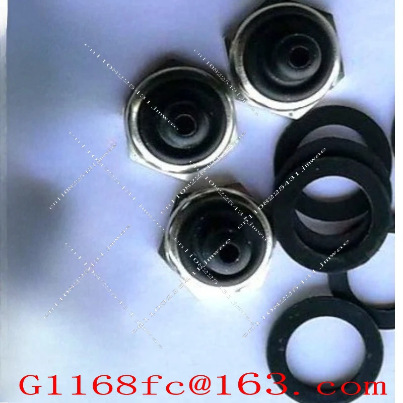 Pump truck, humidifier, remote control, ohm button switch, waterproof and dust-proof cover.