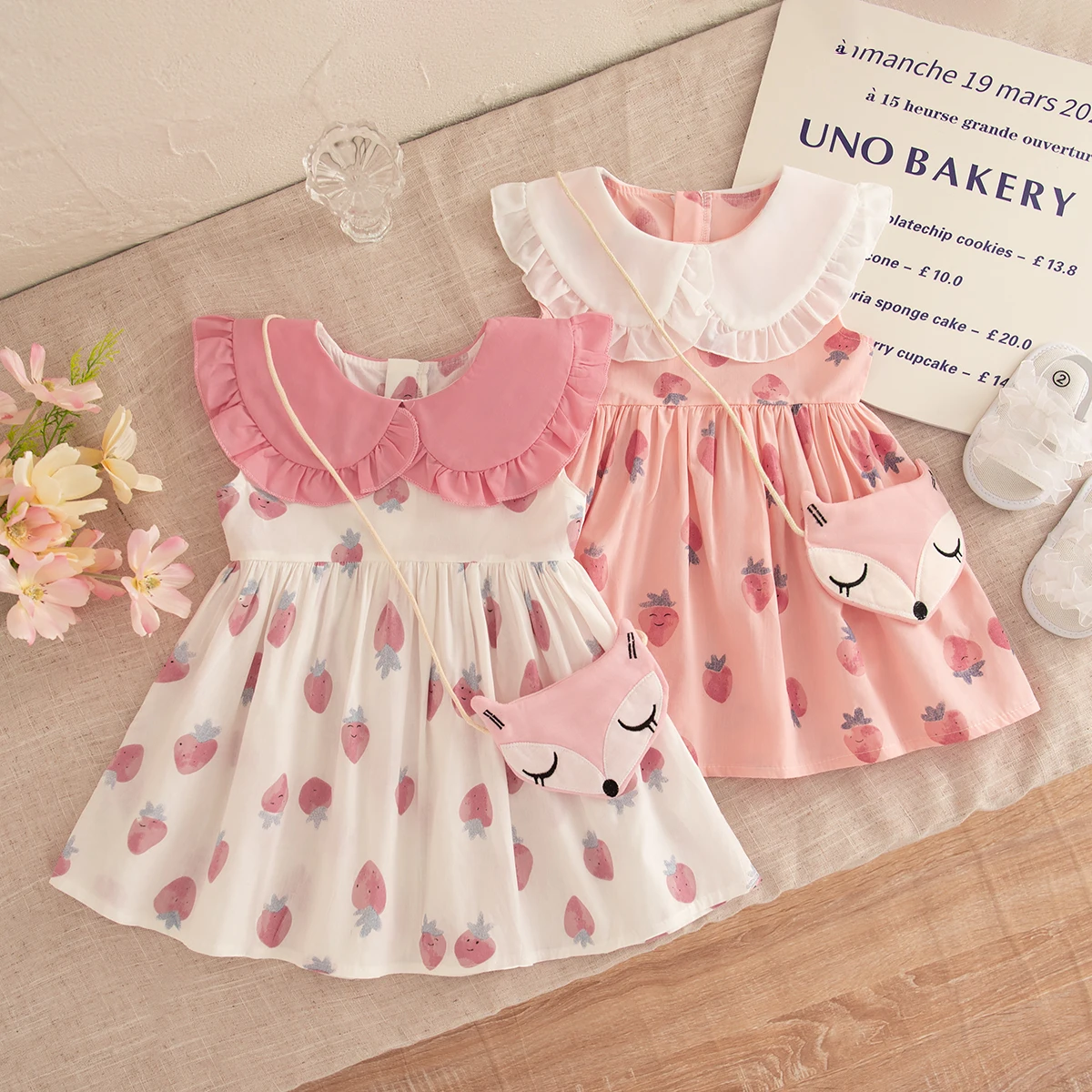 

Summer Girls' Sleeveless Lace Collar Dress With New Strawberry Full Body Cartoon Fox Cute Dress Suitable For Girls Aged 0-2