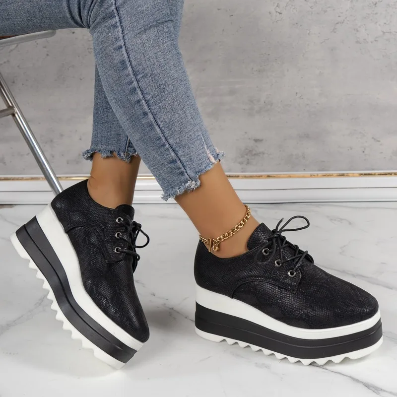 Large-sized Fashionable Women's Autumn New Round Toe, Front Lace-up Sponge,Thick-soled and Comfortable Single Shoes，Womens Shoes