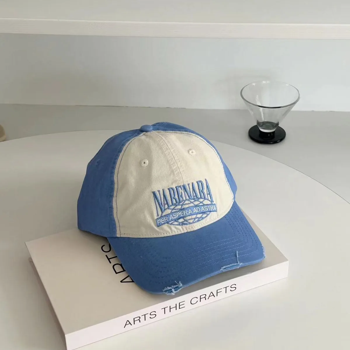 Рисунок 5 - Женская Бейсболка в стиле ретро