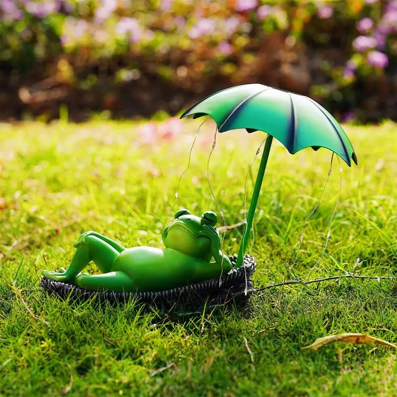 Solar Garden Frog Statue Solar Powered Frog Ornaments Solar Frog Umbrella Pond Statues Cute Frog Pond/Yard Statues Outside Decor