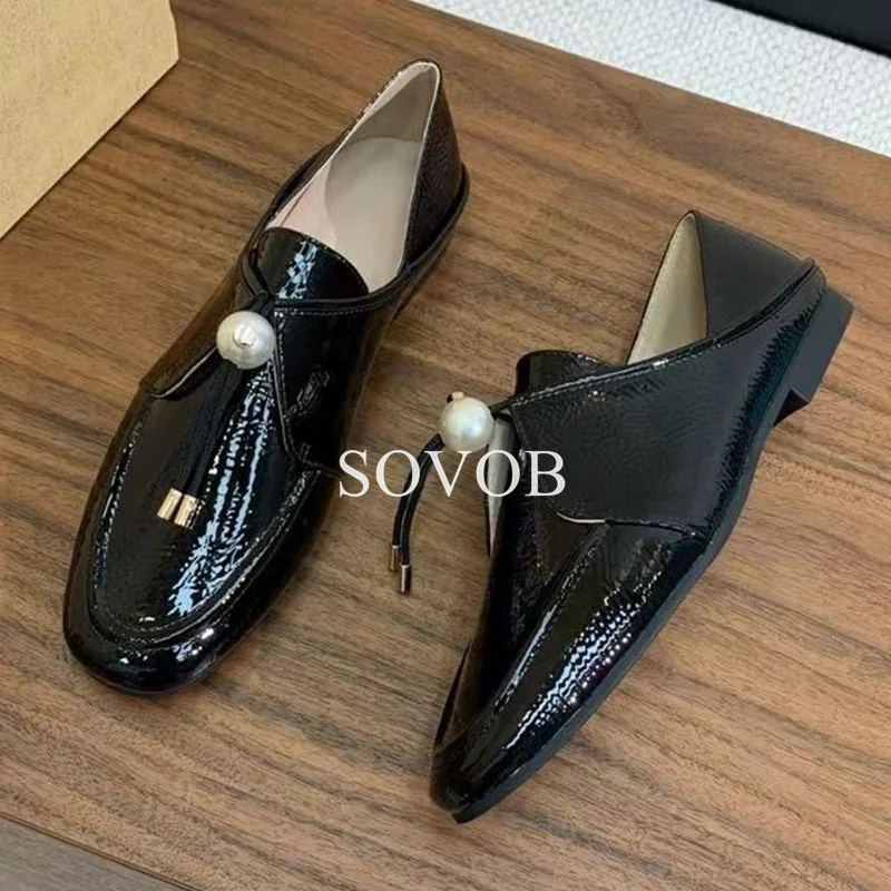 Women Patent Leather Crystal Bead Decoration Loafers Spring Autumn Round Toe Flat Single Shoes Daily Vacation Walking Shoes 2024