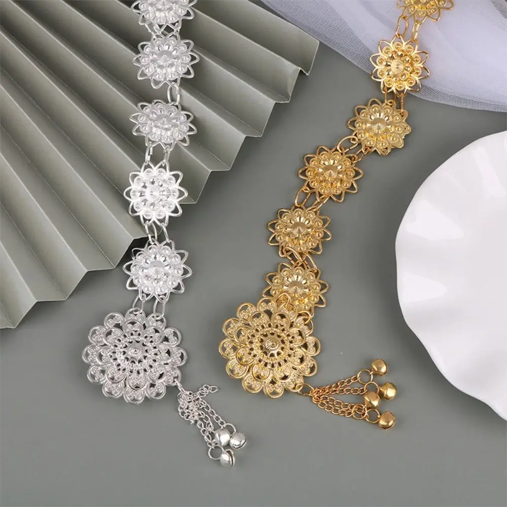 

Classic Metal Ethnic Style Belt Silver Bell Flower Metal Waist Chain Wrist Jewelry Hollow Out Gold Belt Women