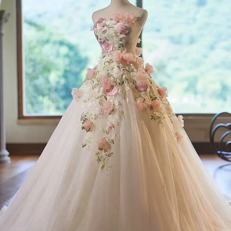 Customized light colour Ball Gown Royal Wedding Dresses Sweetheart applique 3D flower decal tail robes De mariée