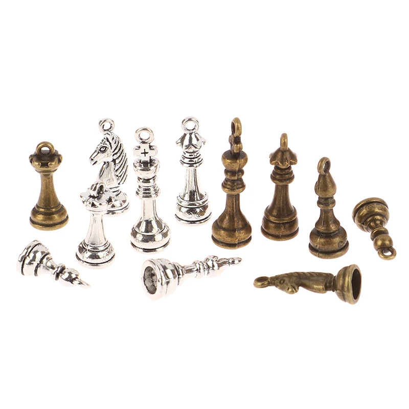 6Pcs Vintage Brass Knight Chess Fashion Copper Horse Head Men Keyring Pendant Children Birthday Gift