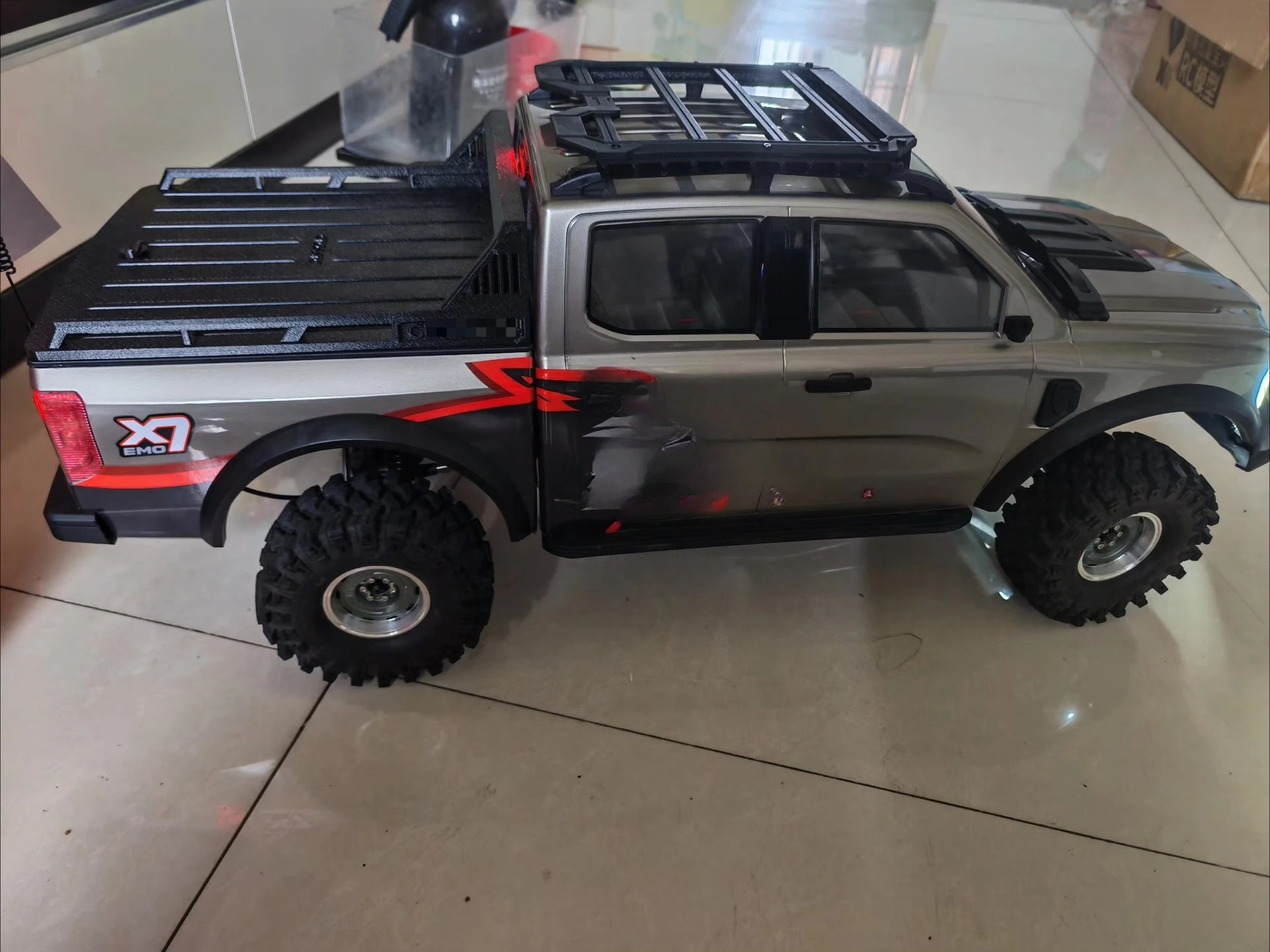 RC Crawler Upgrade Parts Custom‑Size Truck Bed Cover & Roll Bar For CROSSRC EMO X7 1/8 RC Off‑Road Model Replacement Accessories