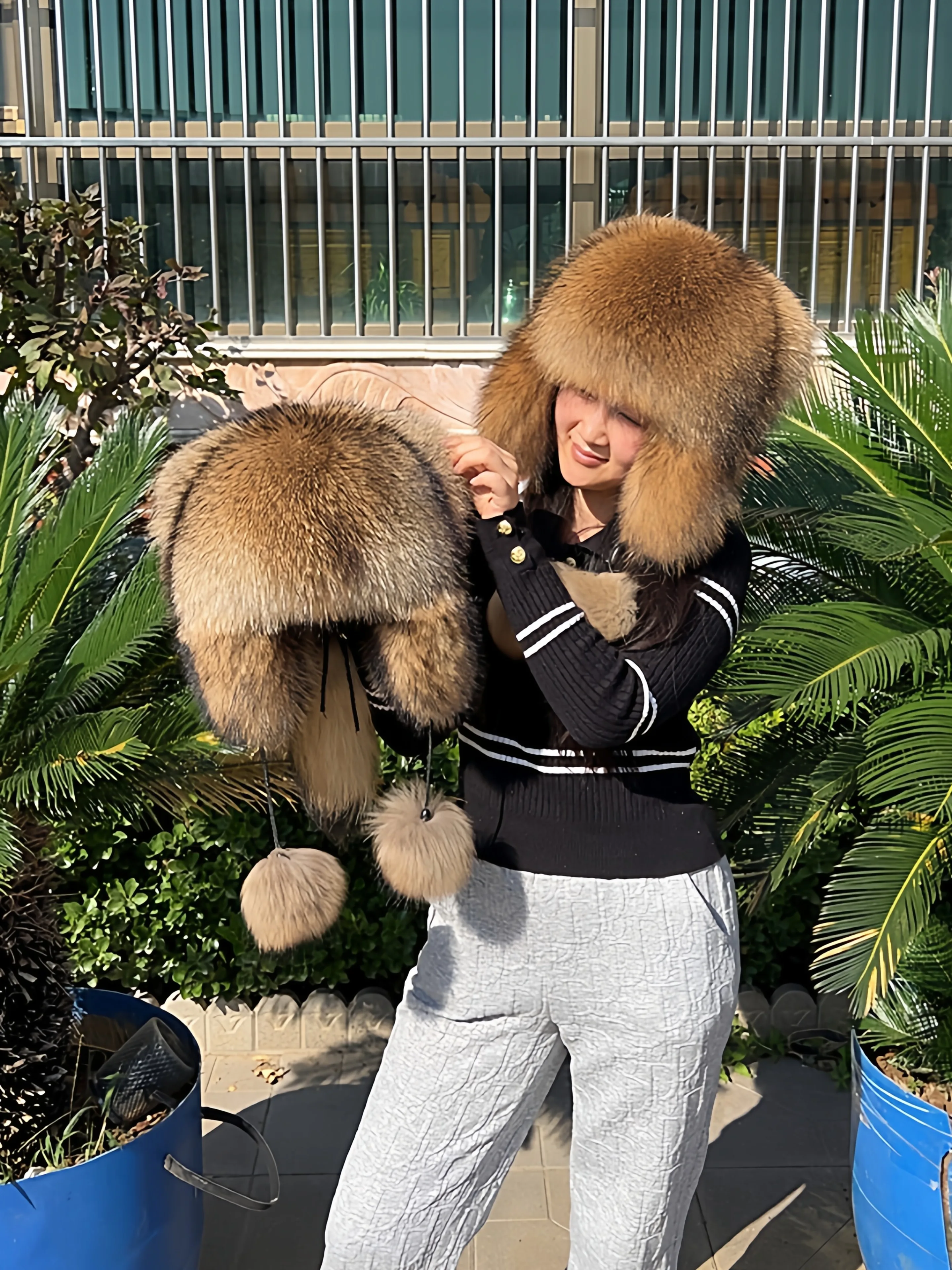 

Natural Raccoon Fur Hat With Earflaps Women High Quality Cap Russian Ushanka Hats Winter Warm Bomber Cap Real Fur Winter Hat