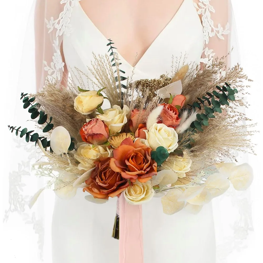 번트 오렌지 드라이 플라워와 팜파스 그래스로 장식된 와이드 폴 웨딩 부케, 보헤미안 및 테라코타 테마 신부들을 위한