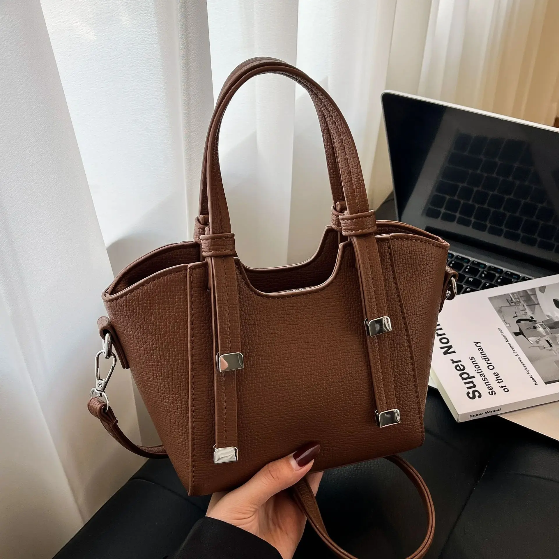 

Light Luxury Fashion Women Handbags 2025 New Trend Vintage PU Leather Versatile Crossbody Bags Elegant Exquisite Shoulder Bag