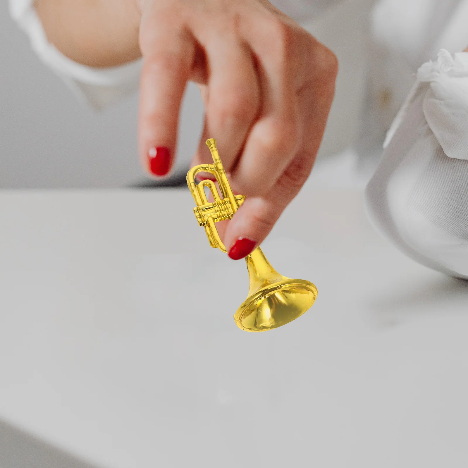 

4 Pcs Mini Musical Instrument Model Dollhouse Accessories Home Ornament Golden