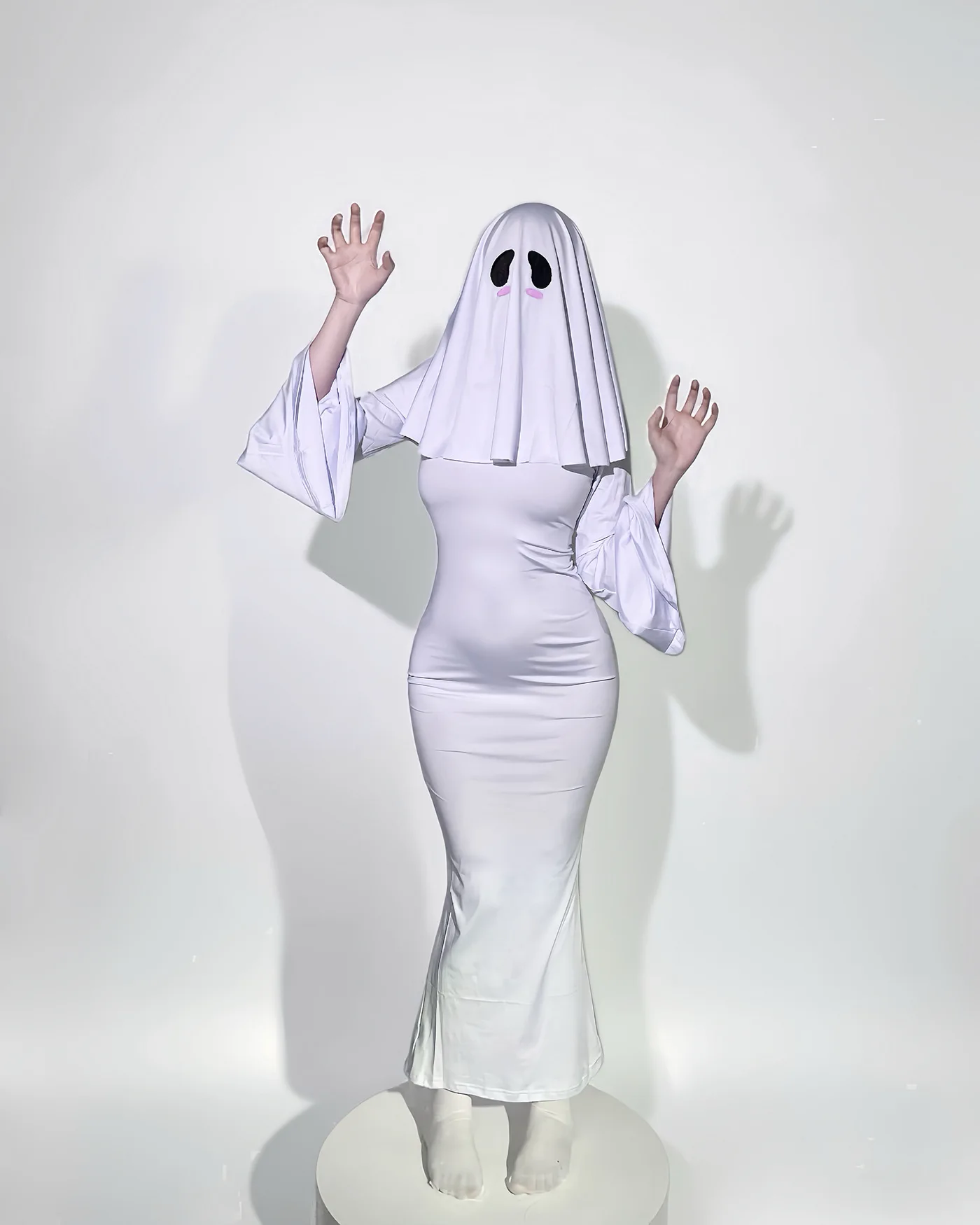 Ghost Mother Cospla…