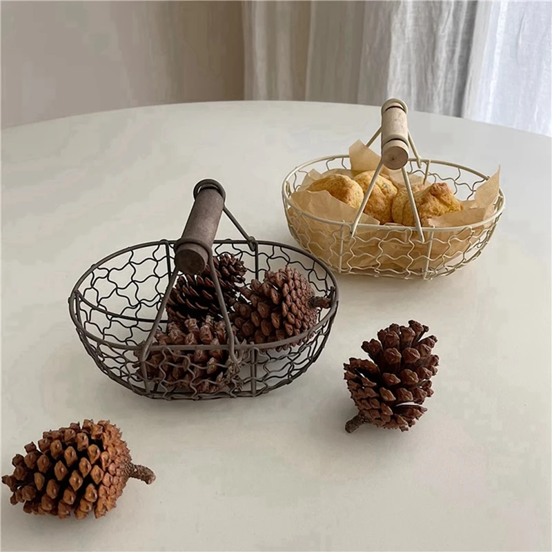 Fruit Basket Iron Snack Bread Vegetable Storage Basket with Wooden Handle Bread Storage for Bathroom Picnic Restaurant