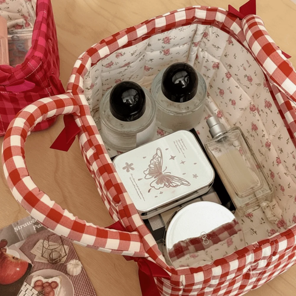 Vintage Quilted Craft Lunch Bag Plaid Design Bow Decor Picnic Bag Small Size Portable Handle Cosmetic Storage Bin Commute