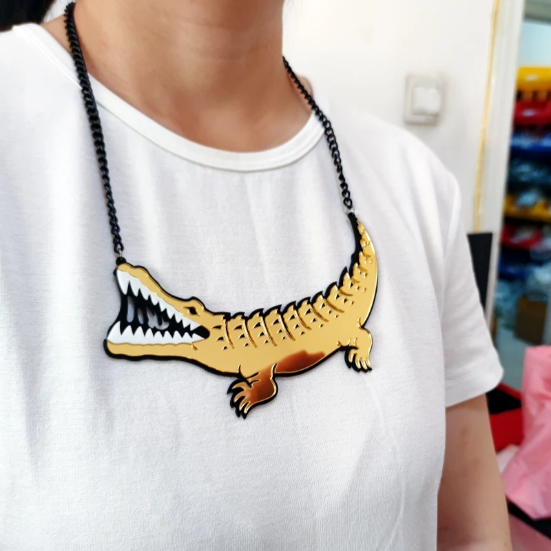 

KUGUYS Fashion Jewelry Acrylic Large Pendant Necklace for Men Women HipHop Crocodile Black Link Chain DS DJ Accessories