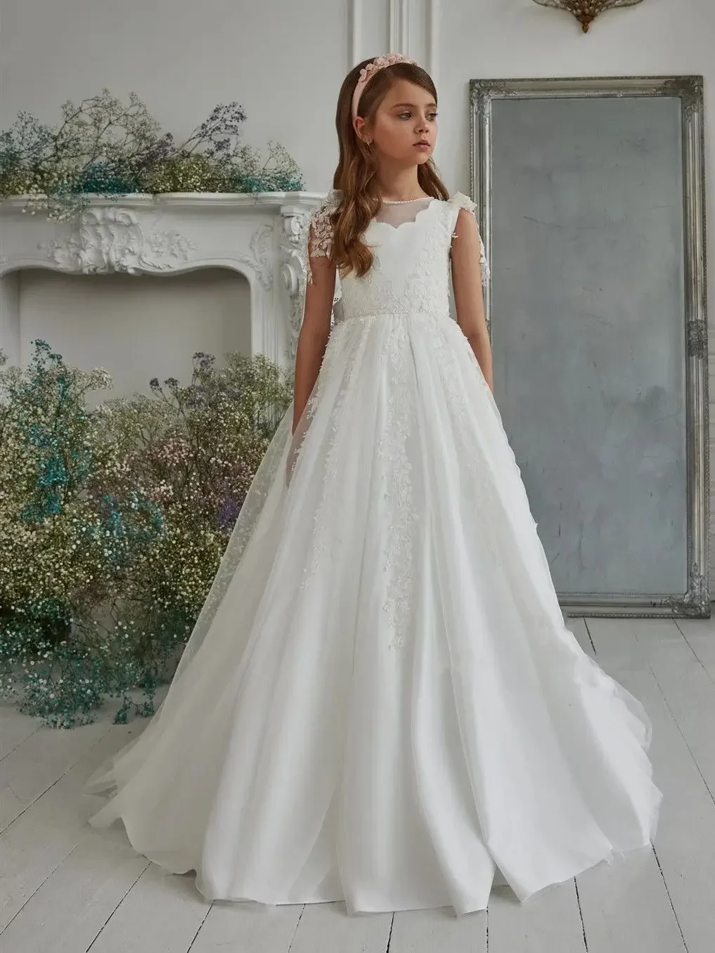 Gorgeous Flower Girl Dresses Satin A Line Floor Length Custom Made Boho First Communication Dress