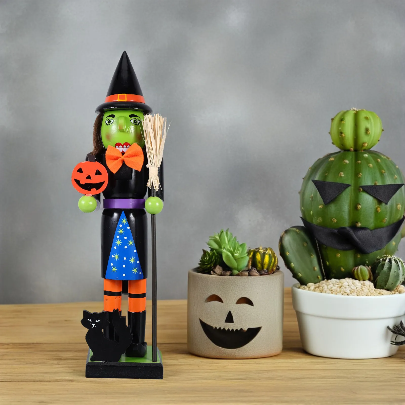 Halloween Pumpkin Nutcracker Soldier Wooden Handpainted Unique Jack-O-Lantern Nutcracker Decor Indoor Halloween Party Decoration