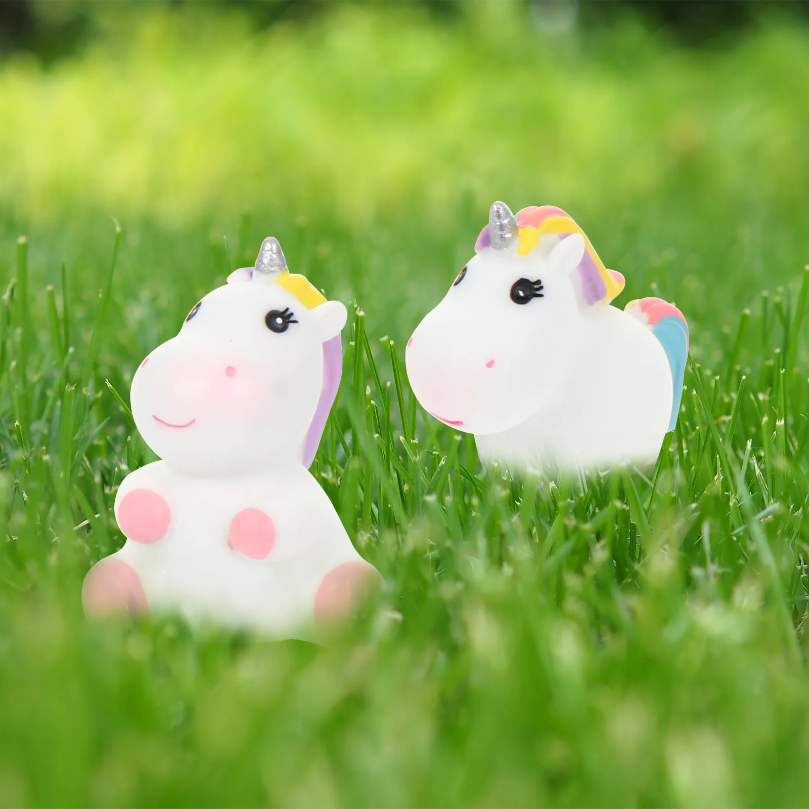 

4 Pcs Micro Landscape Ornament Resin Miniature Garden Decoration Unicorn Number Exquisite Decor