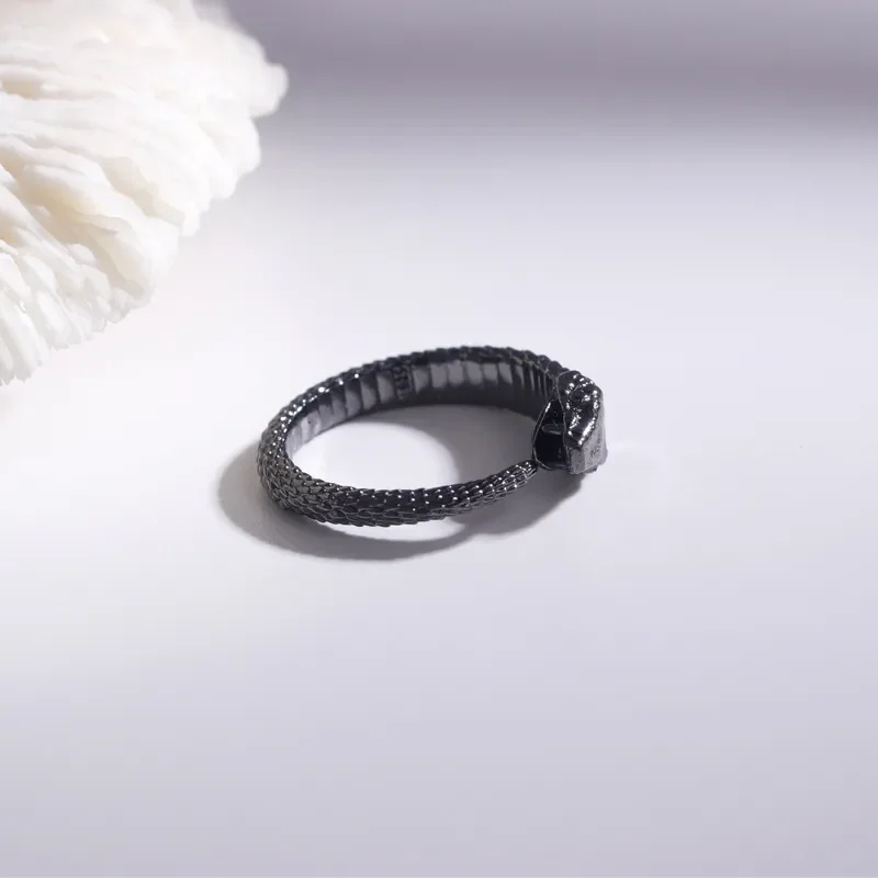 Retro Ouroboros Ring Men Trendy Personalized Index Finger Ring Fashion Dark Cold Style Jewelry Male Snake Ring Cool Gift