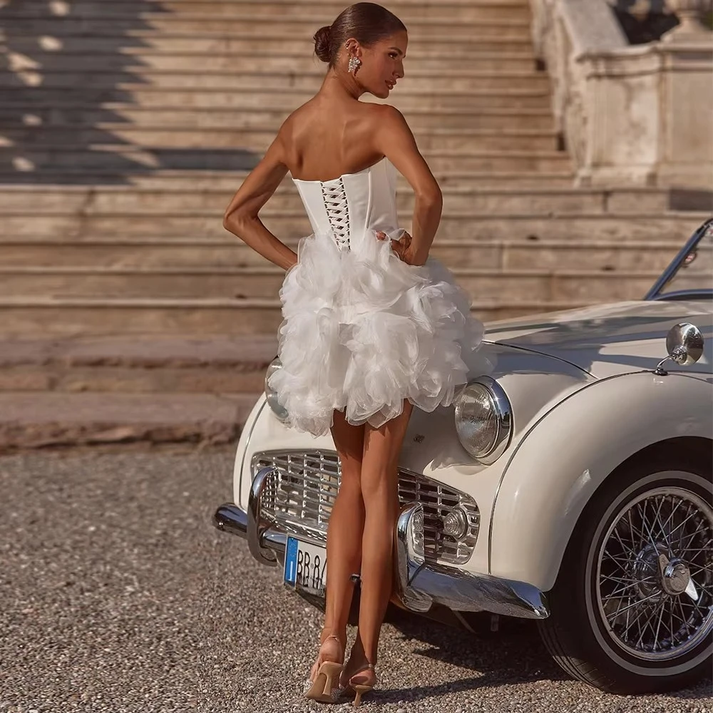 Strapless Deep V-neck Short Wedding Dress Satin Corset Bodice With Beading Ruffled Tulle Mini Skirt Women Reception Bridal Gown