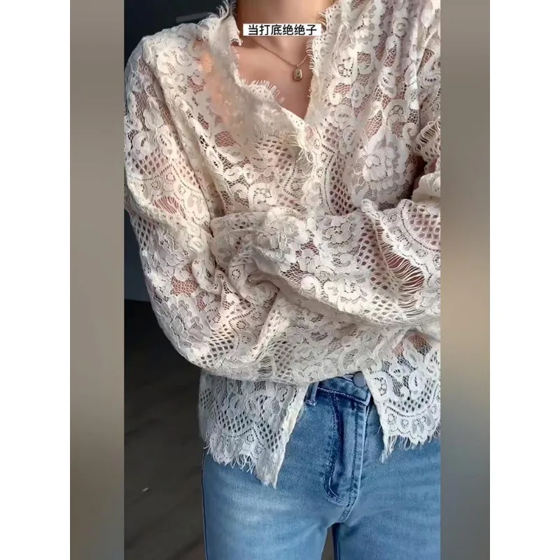 

Blouse Shirt Women's French Long-sleeved V-neck Lace Designer Cut-out New Comfortable Casual Niche Versatile Elegant Luxurious