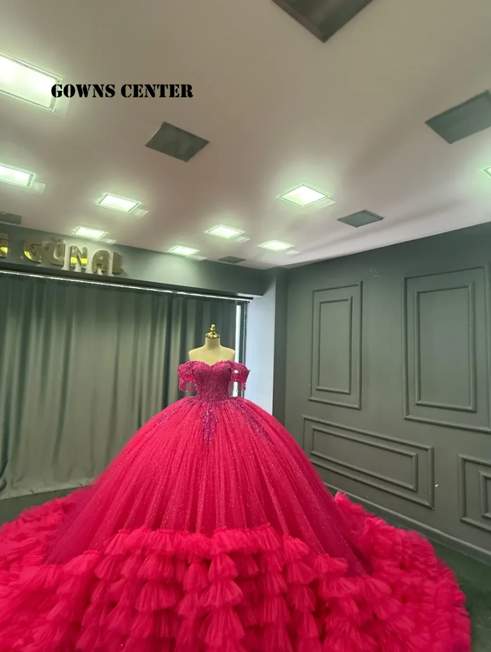 

Fushia Hot Pink Applique Quinceanera Dress 2026 Off Shoulder Ball Gown Mexican Dress vestido de 15 quinceañera Customized