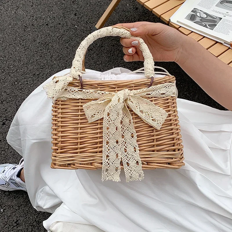 Summer Korean New Versatile Vacation Light Luxury High End Pearl Bow Forest Handmade Flower Basket Weaving Mesh Casual Handbag