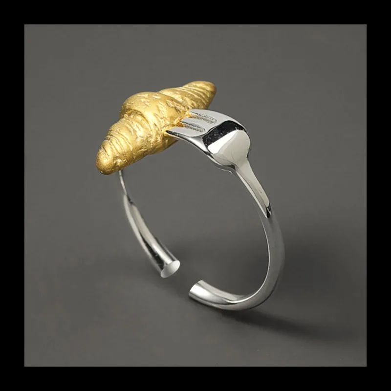 

Серебряное кольцо «Утрящий круассан» Французский круассан Ниша Специальный дизайн Простое отверстие для кольца