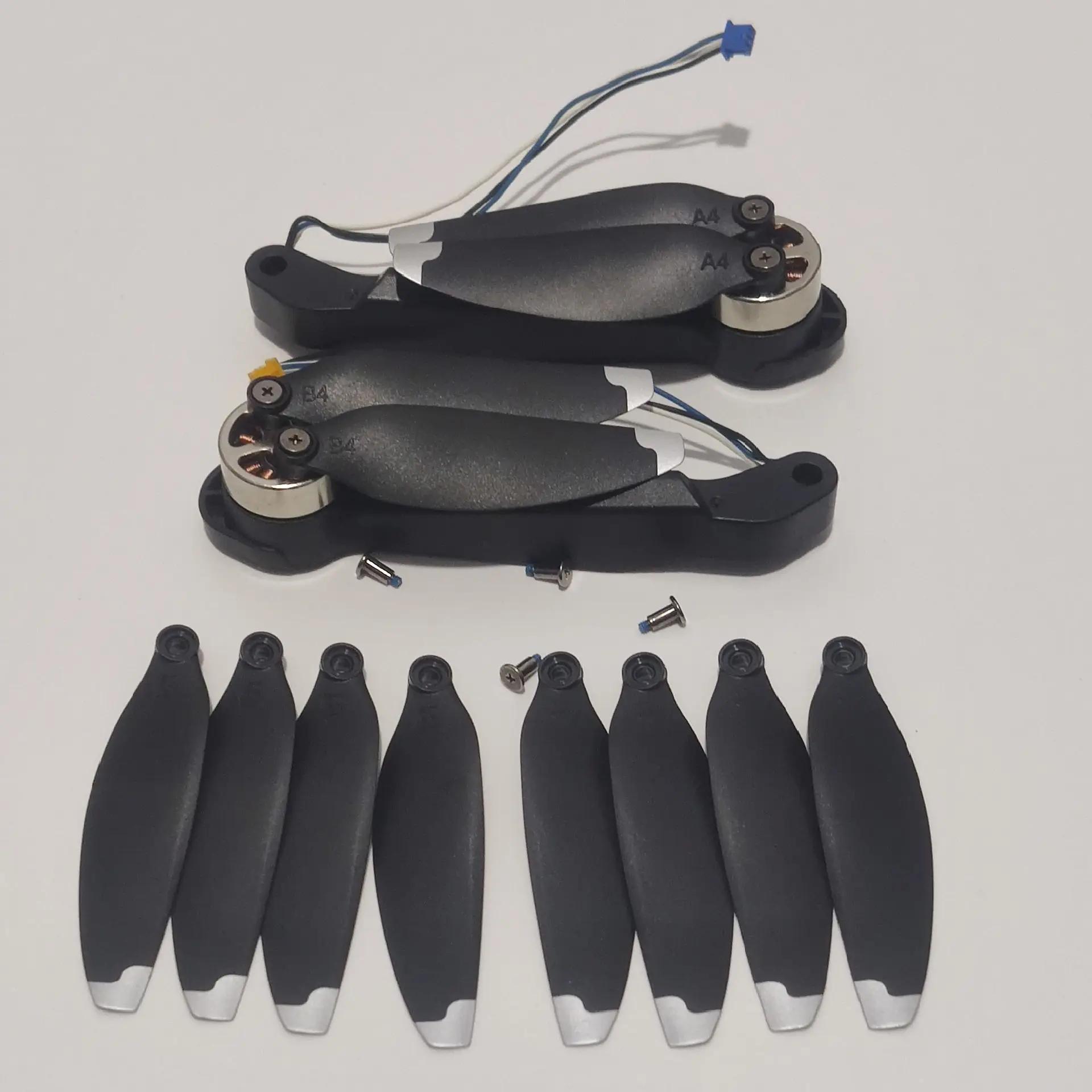 Rear Brushless Motor Arm A2 B2 2PCS With Blade + CW CCW Propeller 8PCS for JJRC H115 RC Drone