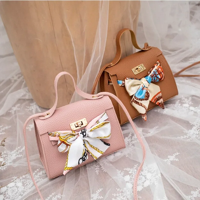 

2024 New Women Ribbon PU Leather Bow Decor Mini Flap Hangbag Ladies Fashion Wallet Shoulder Messenger Crossbody Bag Totes Wallet