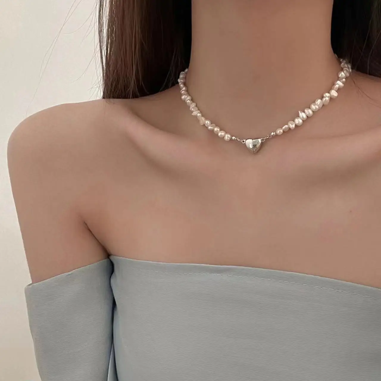 New Korean Baroque Pearl Chain Choker Necklace For Women Jewelry Gift 2022 Vintage Silver Color Magnet Heart Pendant Necklaces