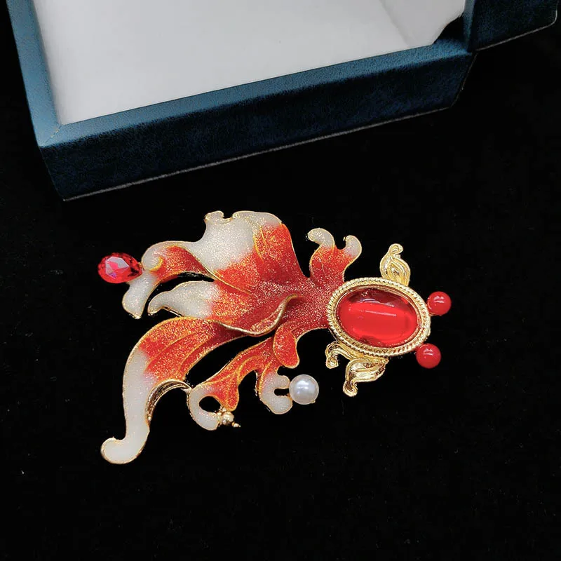 بروش ذهبي وكوي، لون المينا، صدرية راقية كلاسيكية، دبوس شيونغسام أنيق، إكسسوار معطف نسائي