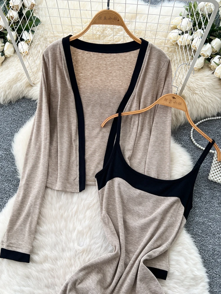 Faionable Zweiteiliges Set mit hoher Taille und Gürtel ter Dr + Long Sve Open Cardigan Color Blo Design Herbstkleidung für Damen